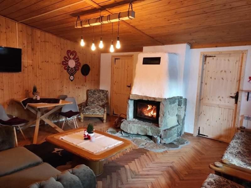 Villa Chalpa Na Skarpie Meszna Esterno foto